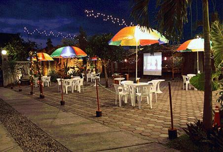 Patria Garden Hotel Blitar Exterior foto